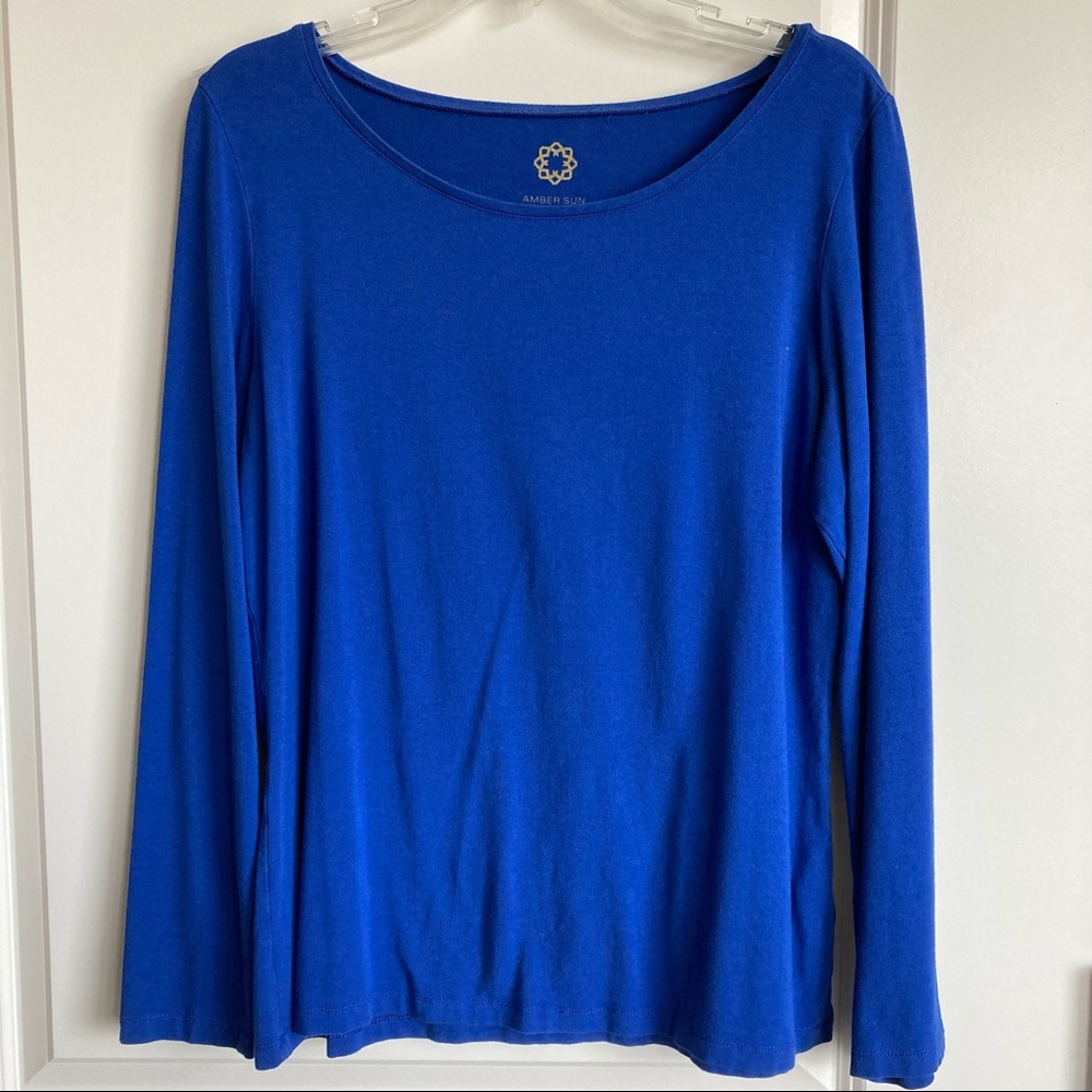 Scoop Neck Long Sleeve Shirt
